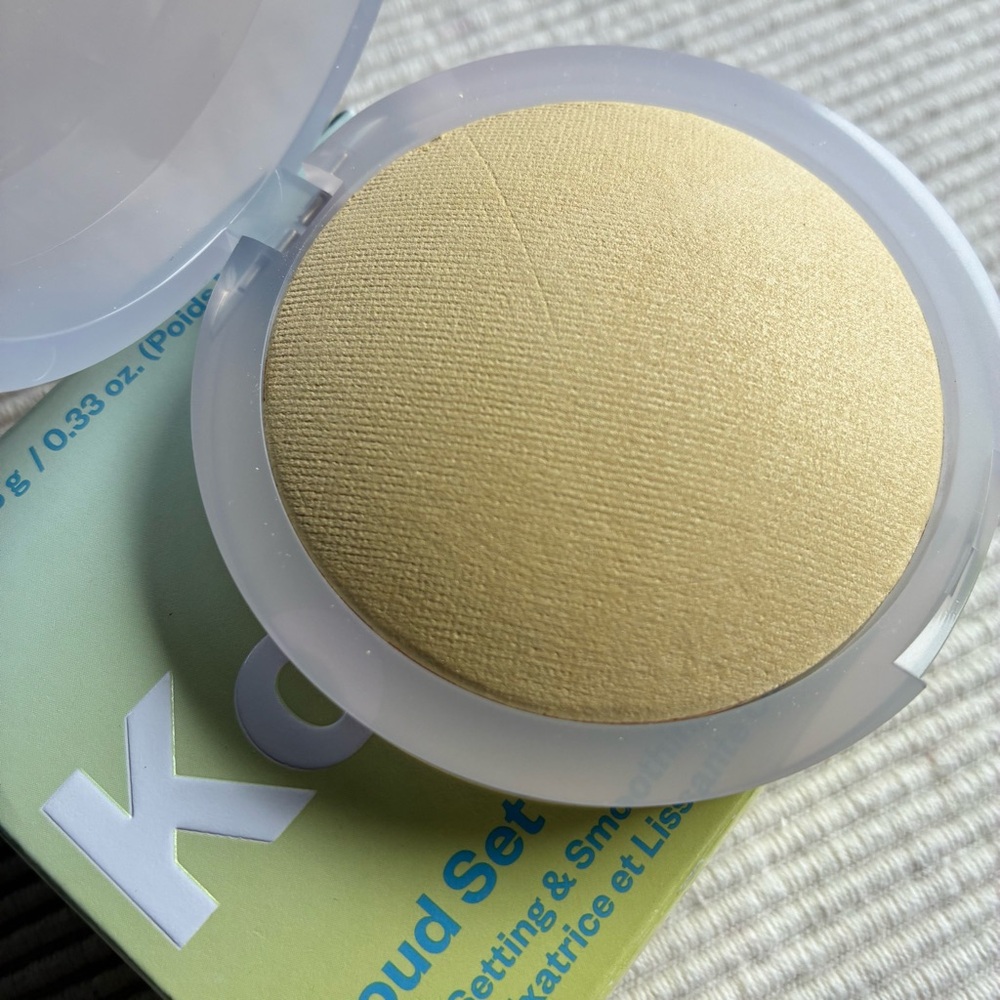 Kosas Cloud Set Baked Setting & Smoothing Talc-Free Vegan Powder - Buttery - Picture 3 of 13
